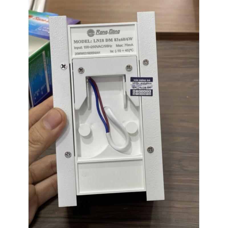 Đèn ốp tường led đổ màu