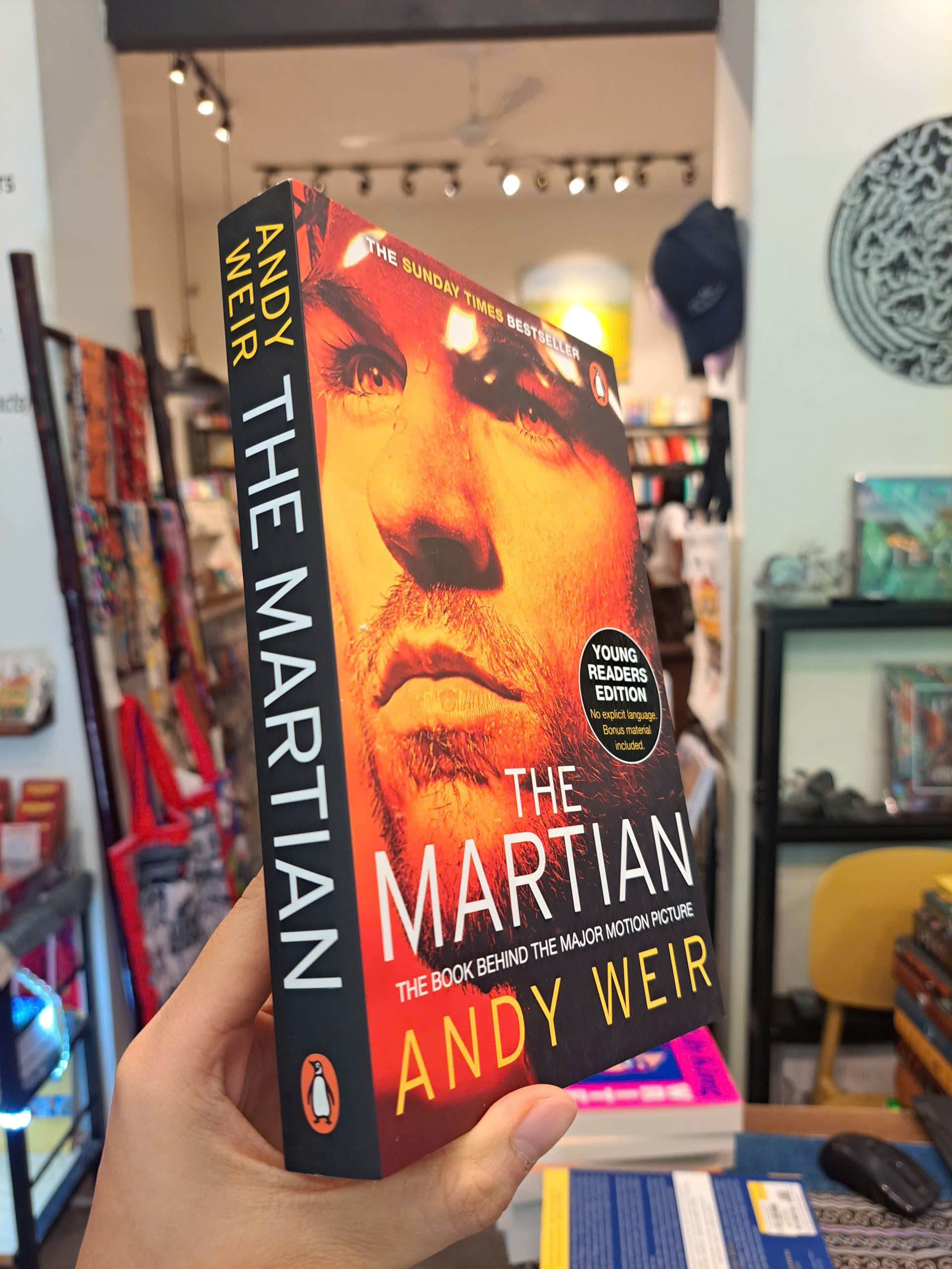 Sách - The Martian by Andy Weir | Science Fiction / Space / Adventure / Ngoại văn Nhập khẩu UK