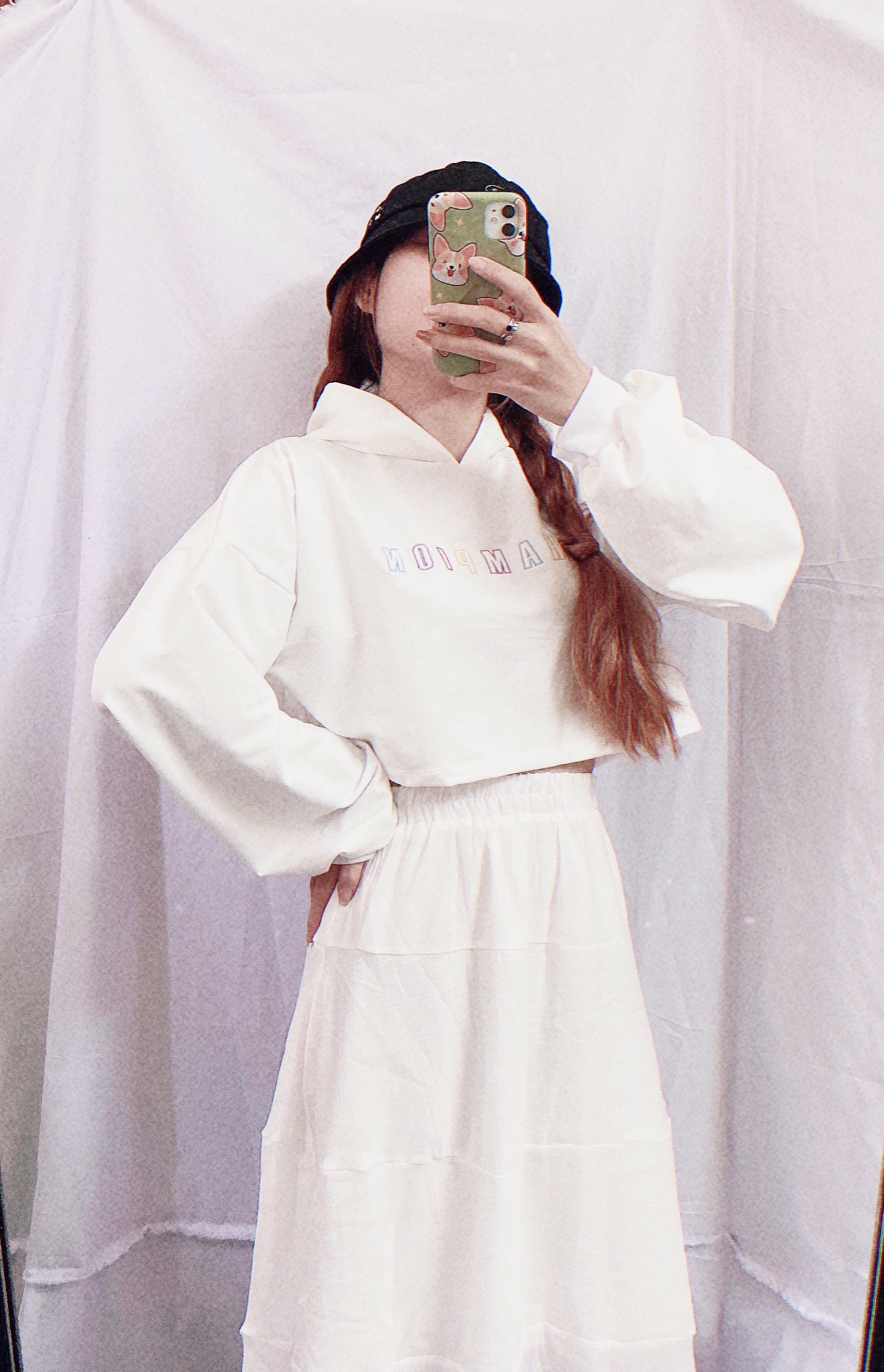 Áo croptop tay dài có nón form rộng (Nhiều Mẫu) - Chữ CHAMPION THÊU (Trắng)