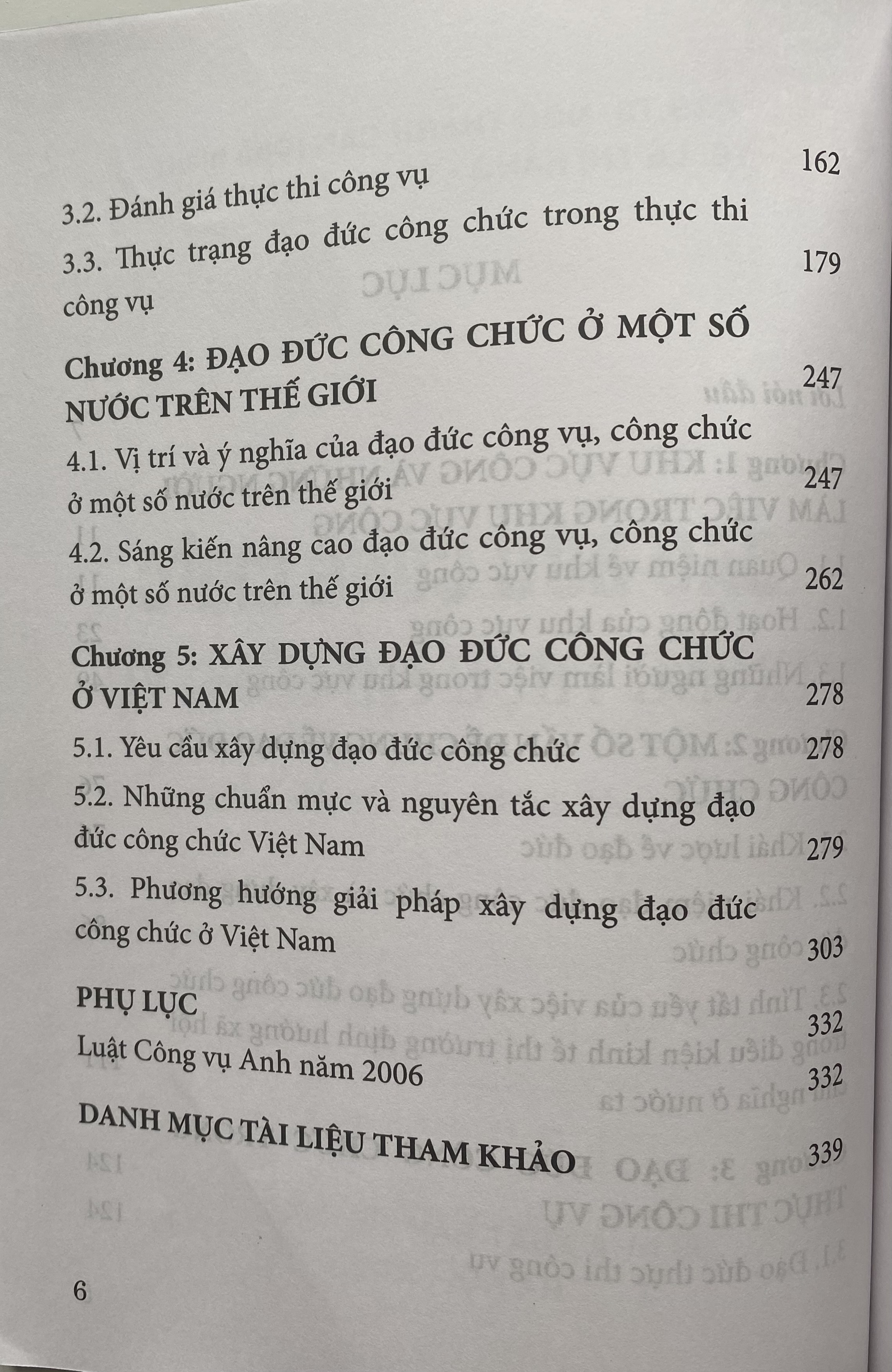 Đạo đức công chức trong thực thi công vụ