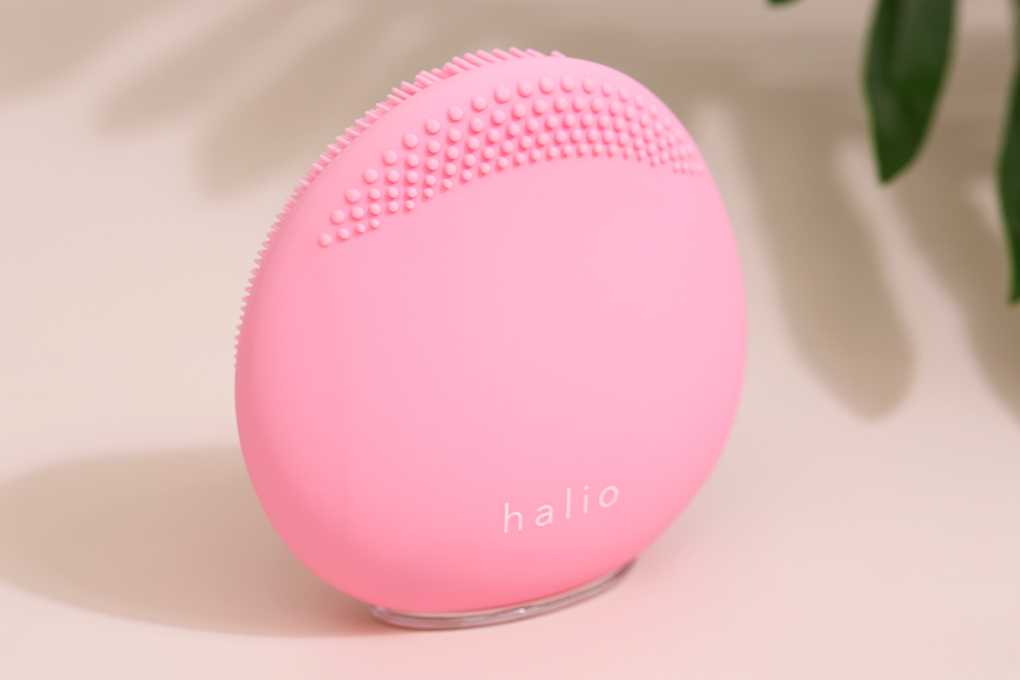 Máy rửa mặt và chăm sóc da nhạy cảm Halio Sensitive Baby Pink - Hàng chính hãng