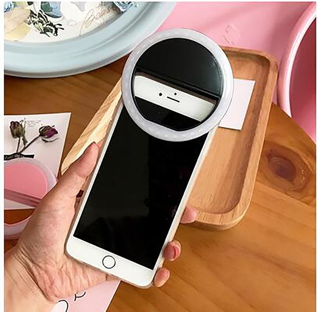 Đèn Led hỗ trợ chup hình selfie Live Stream bán hàng điều chỉnh 3 mức độ sáng (Đính kèm 1 dây sạc Micro USB) (Giao màu ngẫu nhiên) - Hàng Chính Hãng