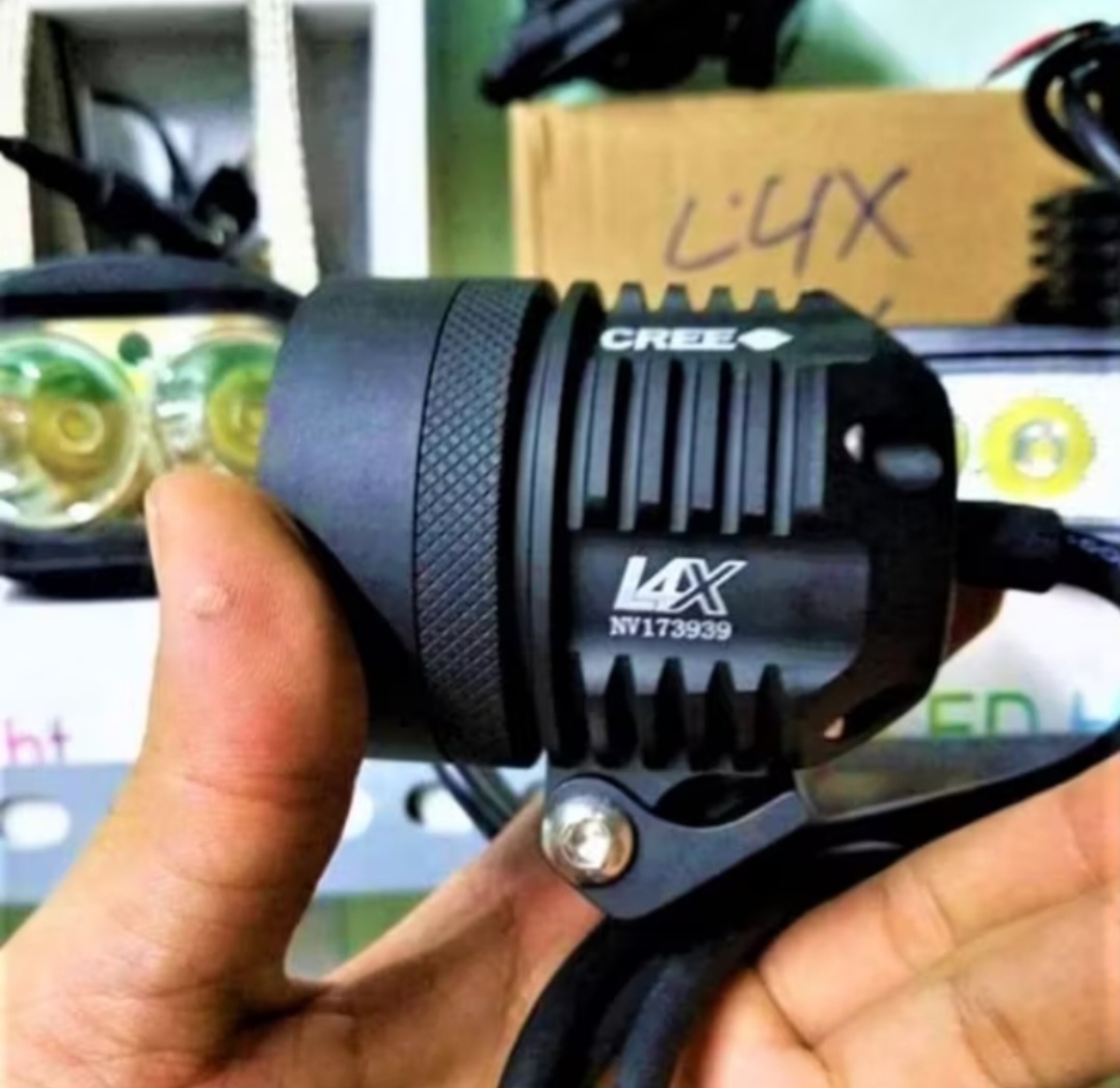 ĐÈN TRỢ SÁNG L4X SIÊU SÁNG TẶNG KÈM THEO PHỤ KIỆN LẮP XE MÁY ÔTÔ MẪU MỚI