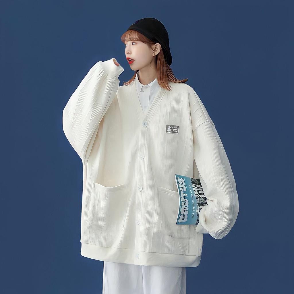 Áo Khoác Cardigan Nữ Logo Ngực Vải Gân Xốp Dáng Rộng Túi Trước