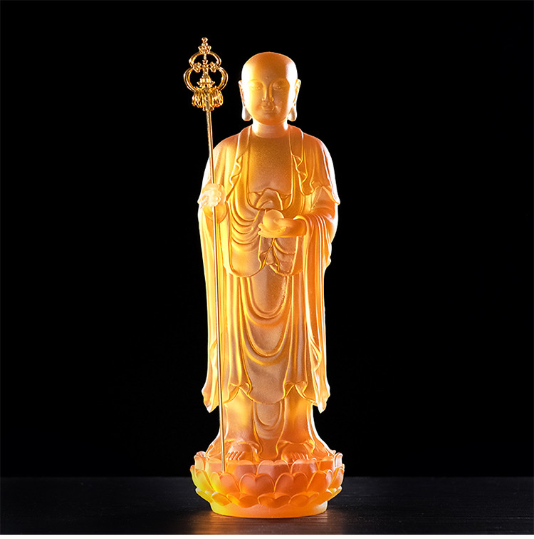 Tôn tượng Địa Tạng Bồ Tát bằng đá liuli