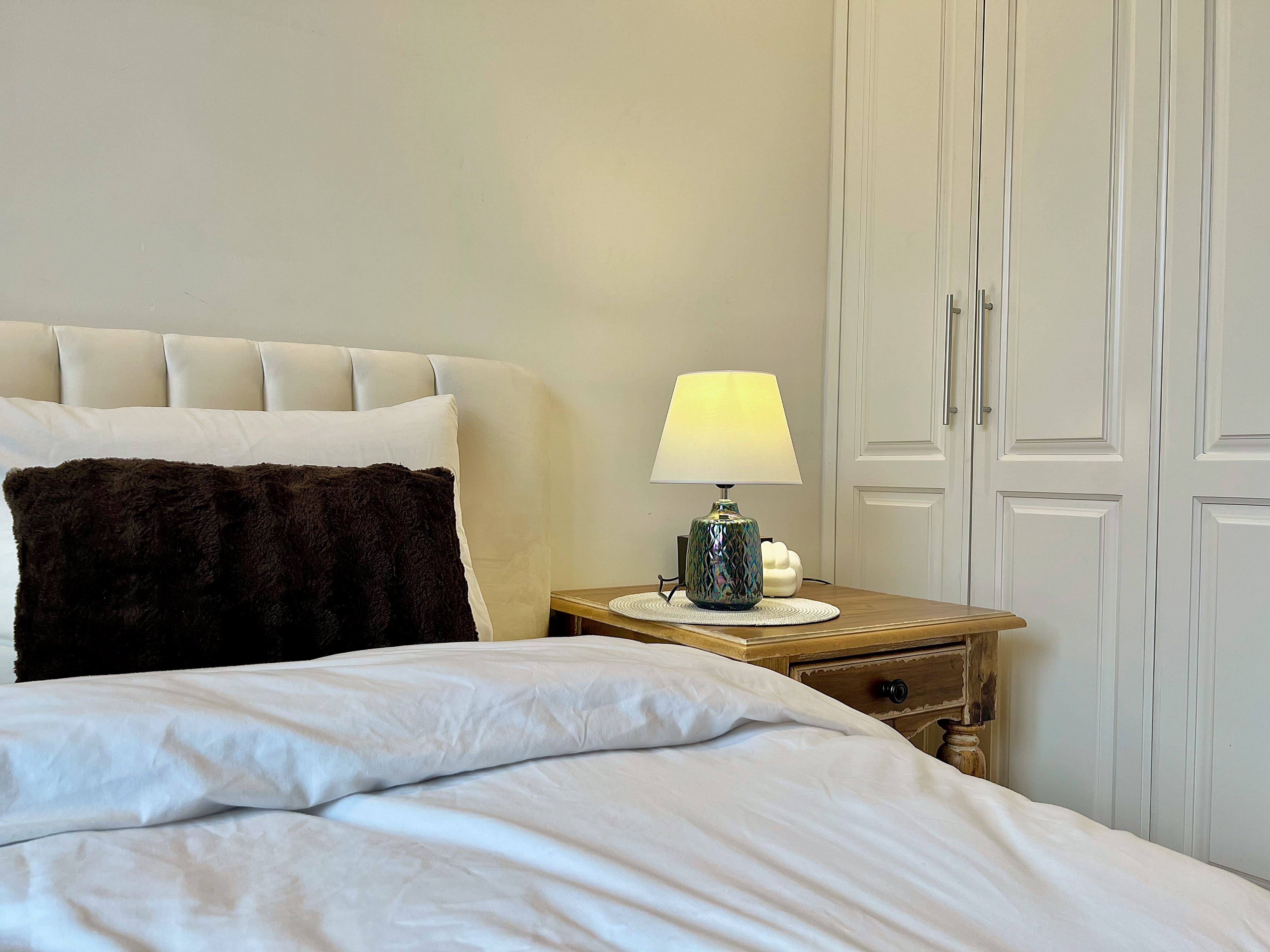 [HOT NEW] Đèn bàn đèn ngủ gốm sứ thủ công cao cấp màu xanh phủ bóng ngọc trai sang trọng DBG023