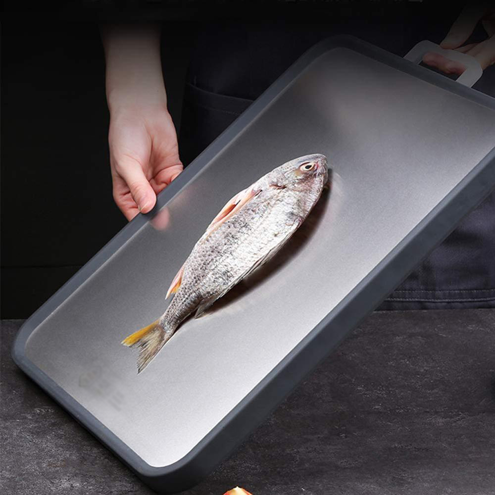 Thớt Inox 304 cao cấp 2 mặt băm chặt được kích thước 39 * 28 * 1.12cm