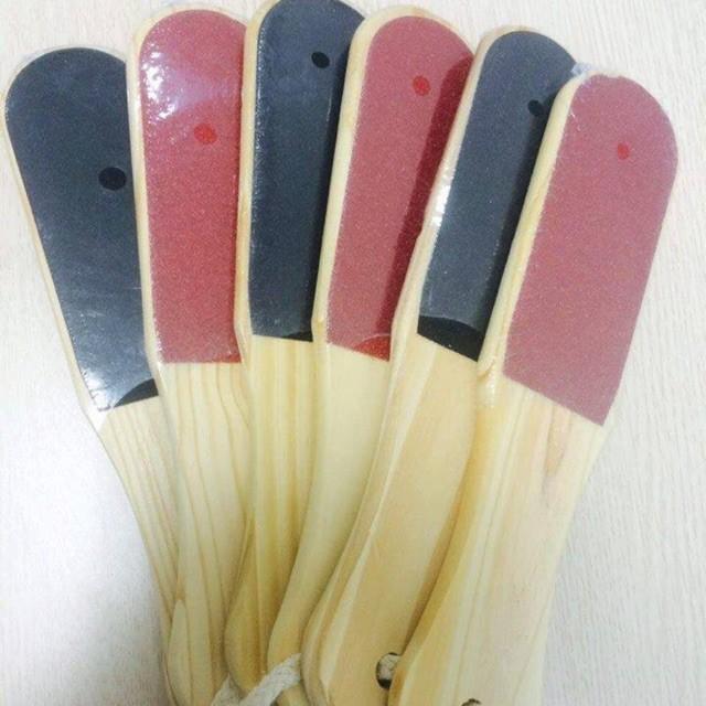 CHÀ GÓT CHÂN CÁN GỖ