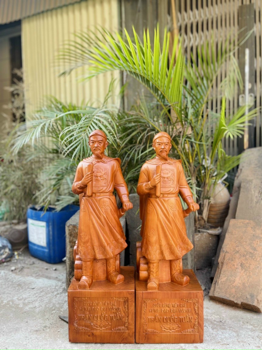 Tượng điêu khằc trần quốc tuấn ,trần hưng đạo vương gỗ hương đá kt cao 60×20×15cm