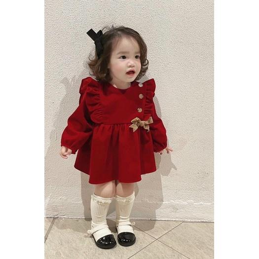 VÁY NHUNG ĐỎ KHUY GỖ BÉ GÁI