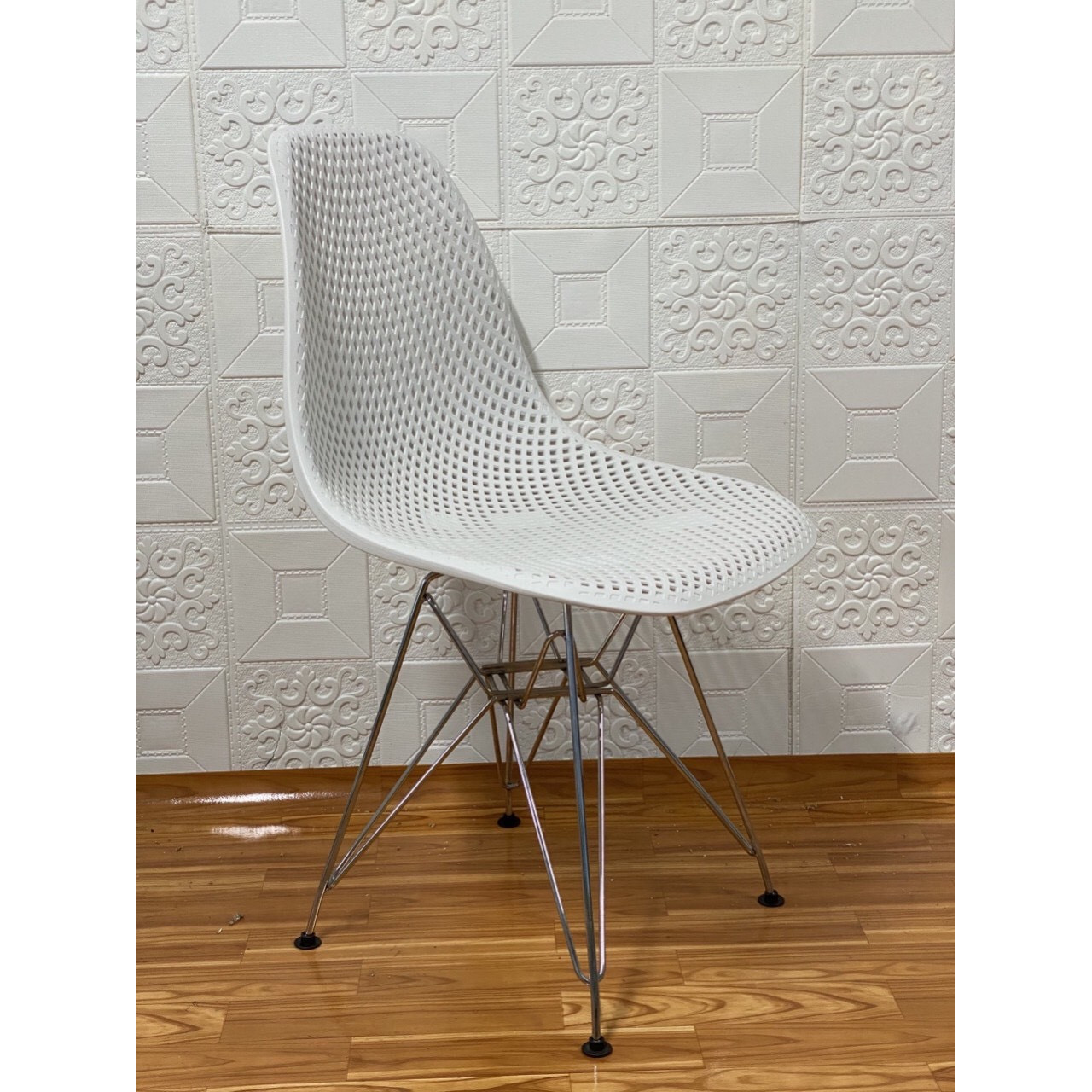 Ghế eames lưới