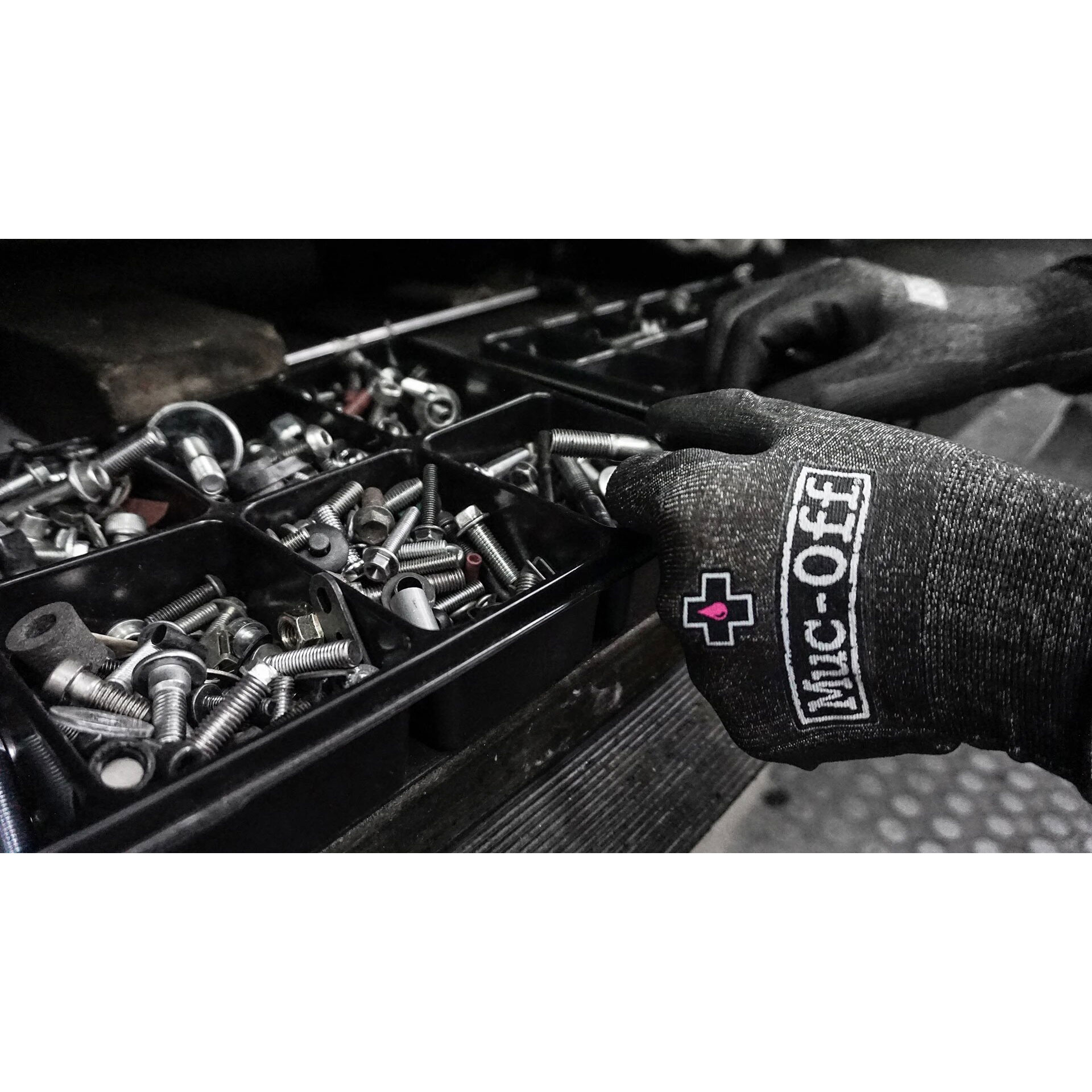 Găng Tay Chống Cắt Sử Dụng Cho Kỹ Thuật Muc Off Mechanics Gloves