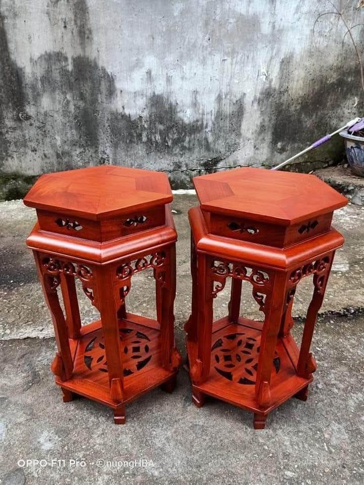 Đôn Lục Giác gỗ Hương, mặt 30cm cao . phù hợp cho không gian phòng khách nhà bạn