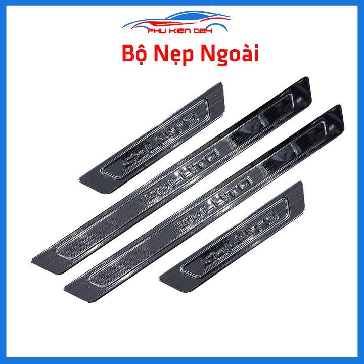 Bộ ốp bậc cửa trong ngoài nẹp bước chân Soluto kiểu vây cá vân Titan chống trầy trang trí xe