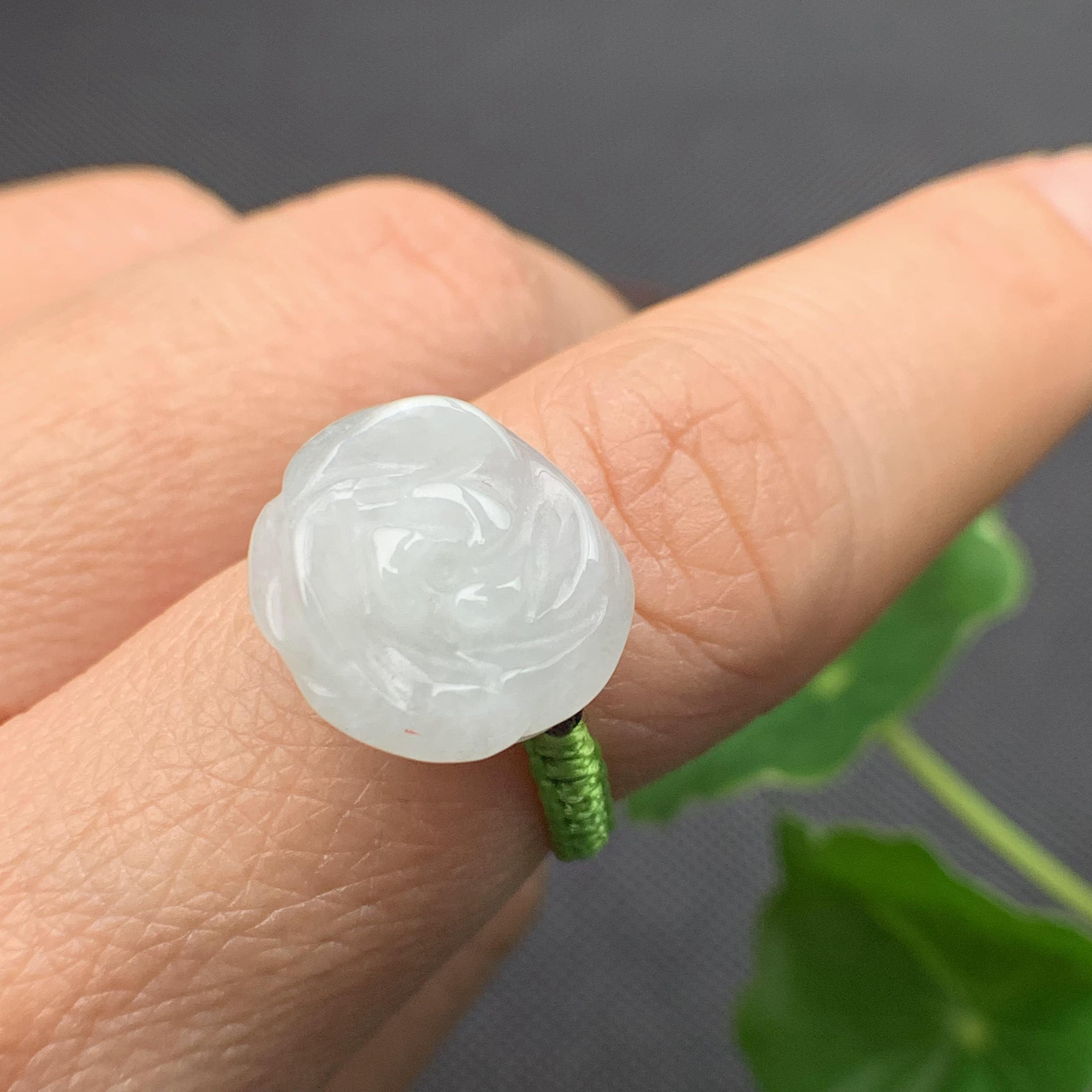 Nhẫn hoa ngọc phỉ thúy tự nhiên Jadeite A