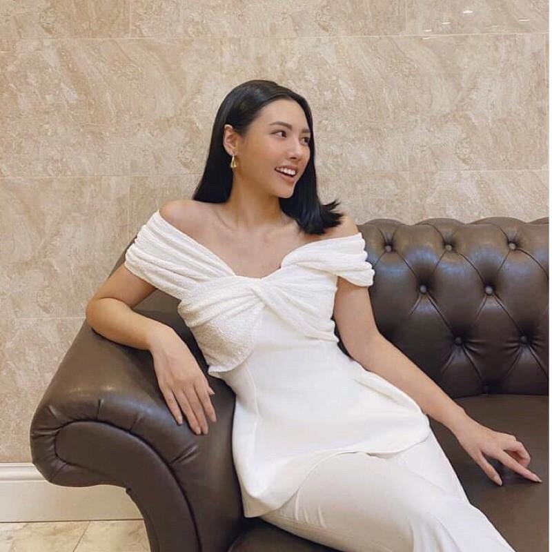 Áo peplum xoắn ngực trễ vai có 2 màu có size