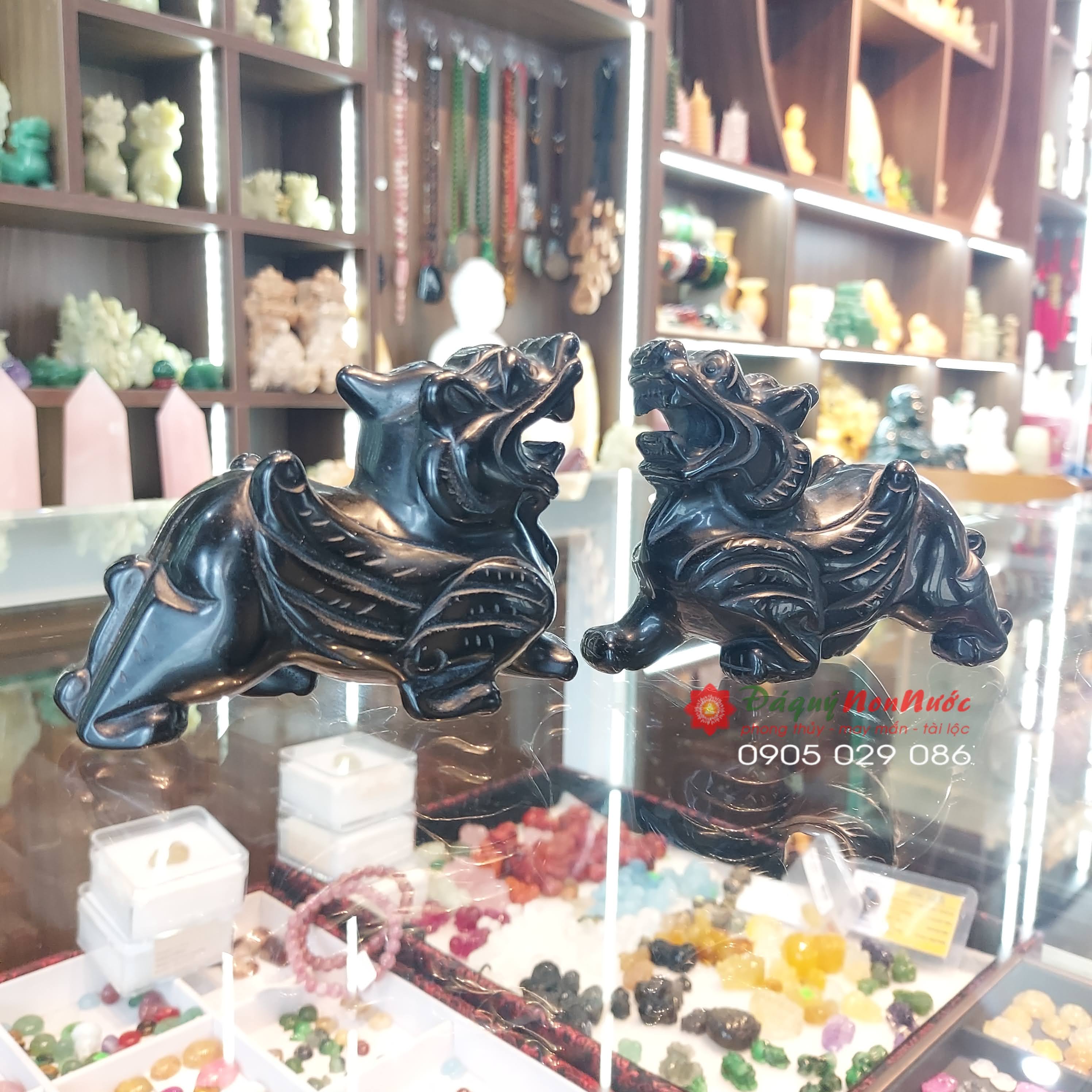 Tượng tỳ hưu phong thuỷ đá Obsidian 10cm - đá Non Nước