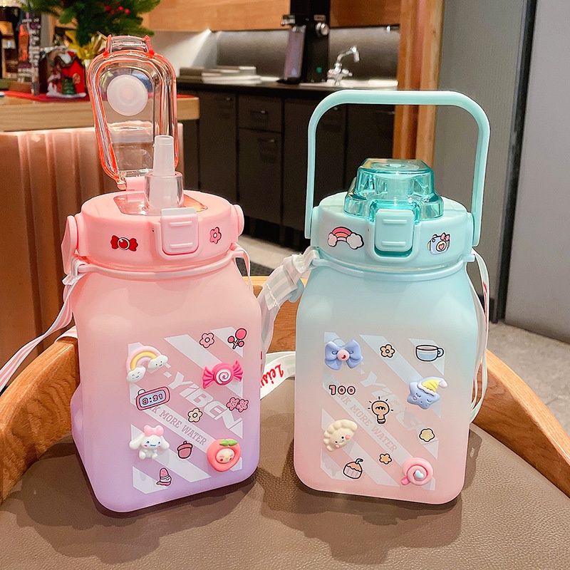 Bình nước 1.3L kèm ống hút tặng Sticker dành cho người lười uống nước