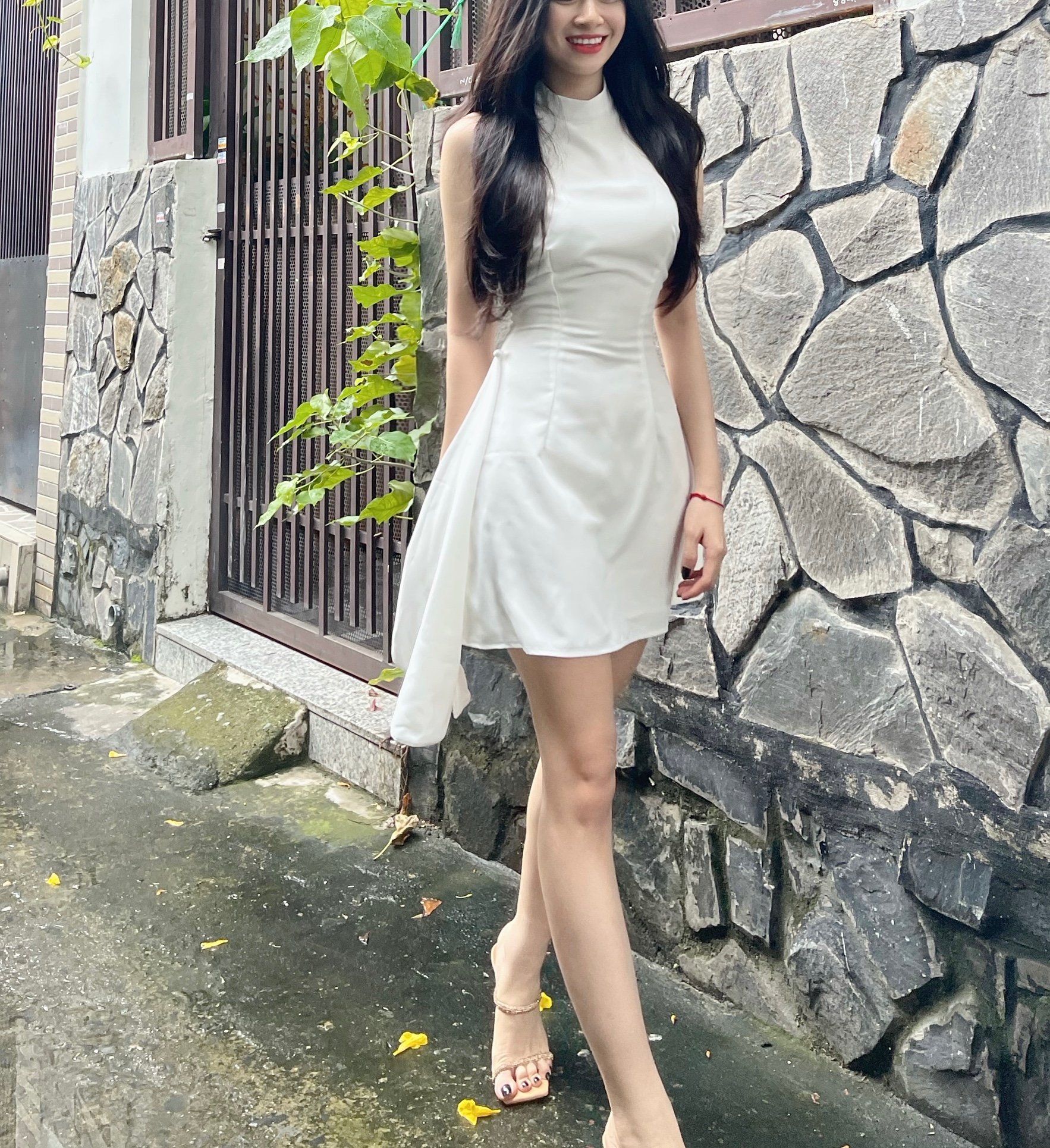 ĐẦM DỰ TIỆC TRẮNG HỞ LƯNG SANG TRỌNG DÁNG ÔM