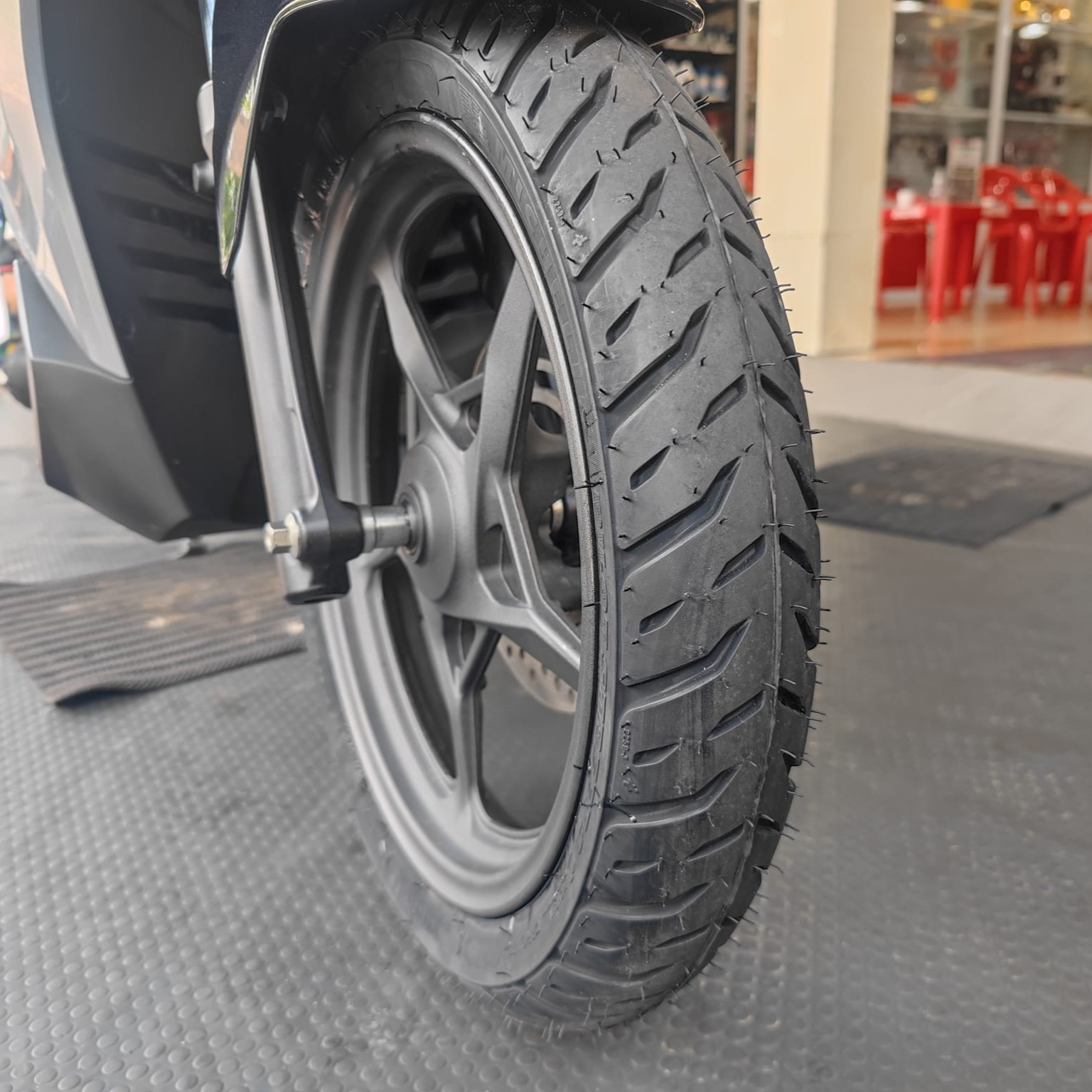 Lốp Michelin Pilot Street 2 80/90-14 - 90/90-14 dành cho xe Air Blade, Vision, Vario, Click Thái, Genio, Beat...các đời (220044) (220043)