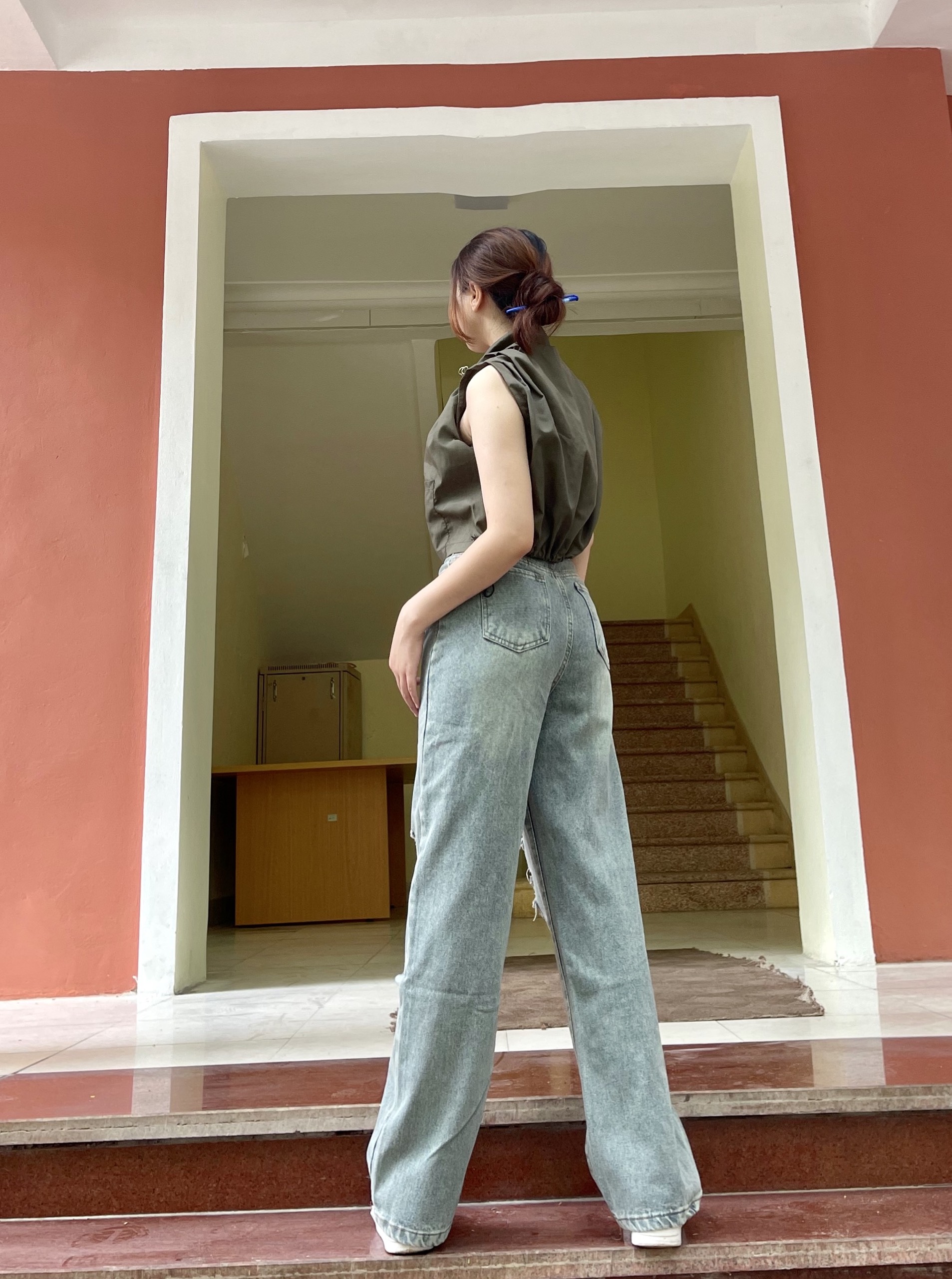 Set Quần Jeans và Áo Sơ Mi siêu hack dáng dành cho các nàng