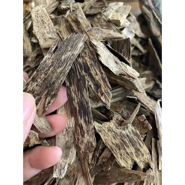 Trầm miếng vụn loại thơm