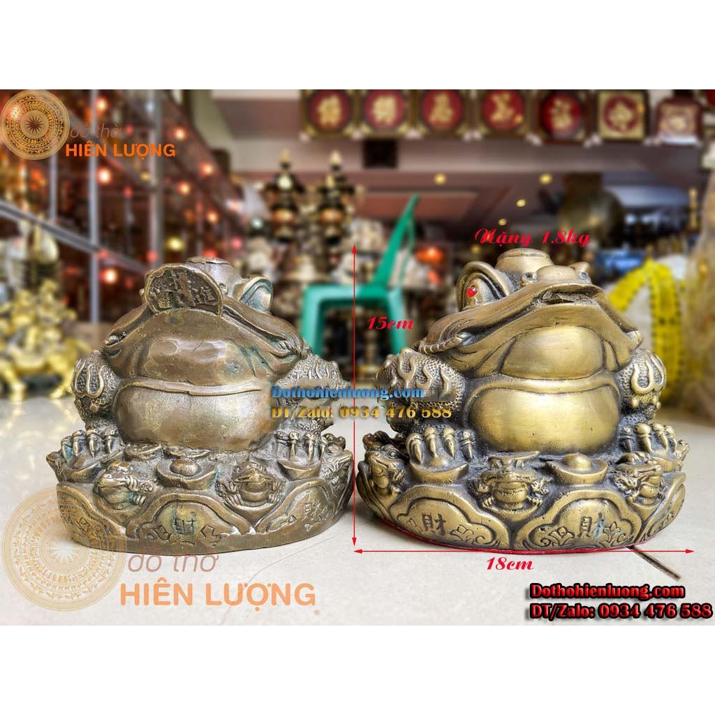 Thiềm Thư Nhiều Đầu Ngồi Bệ Vàng Cao 15cm Bằng Đồng Phong Thủy