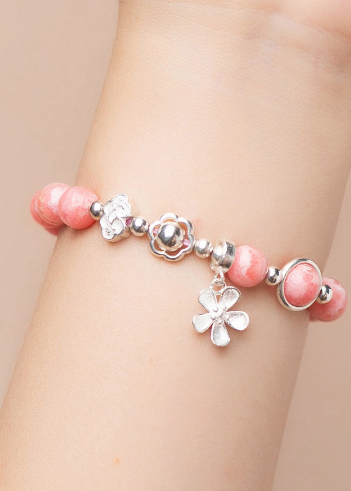 Vòng tay đá Rhodochrosite phối charm hoa mệnh hỏa, thổ - Ngọc Quý Gemstones