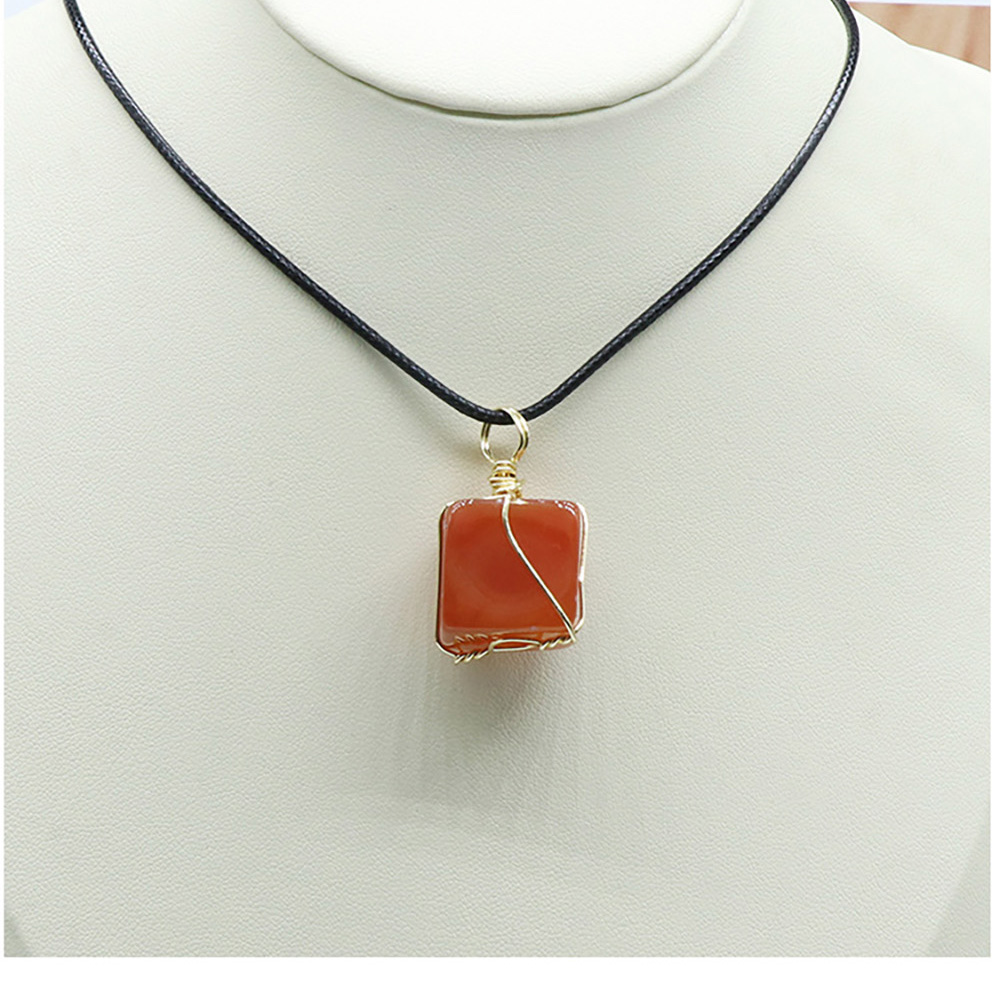 Dây Chuyền Phong Thủy Đá Red Agate 17 Mm