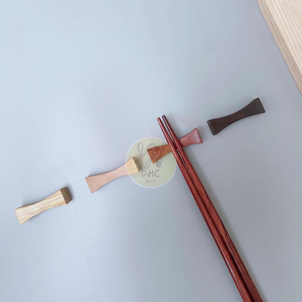 Gác đũa gỗ đẹp - Tiện dụng và sang trọng trên bàn ăn