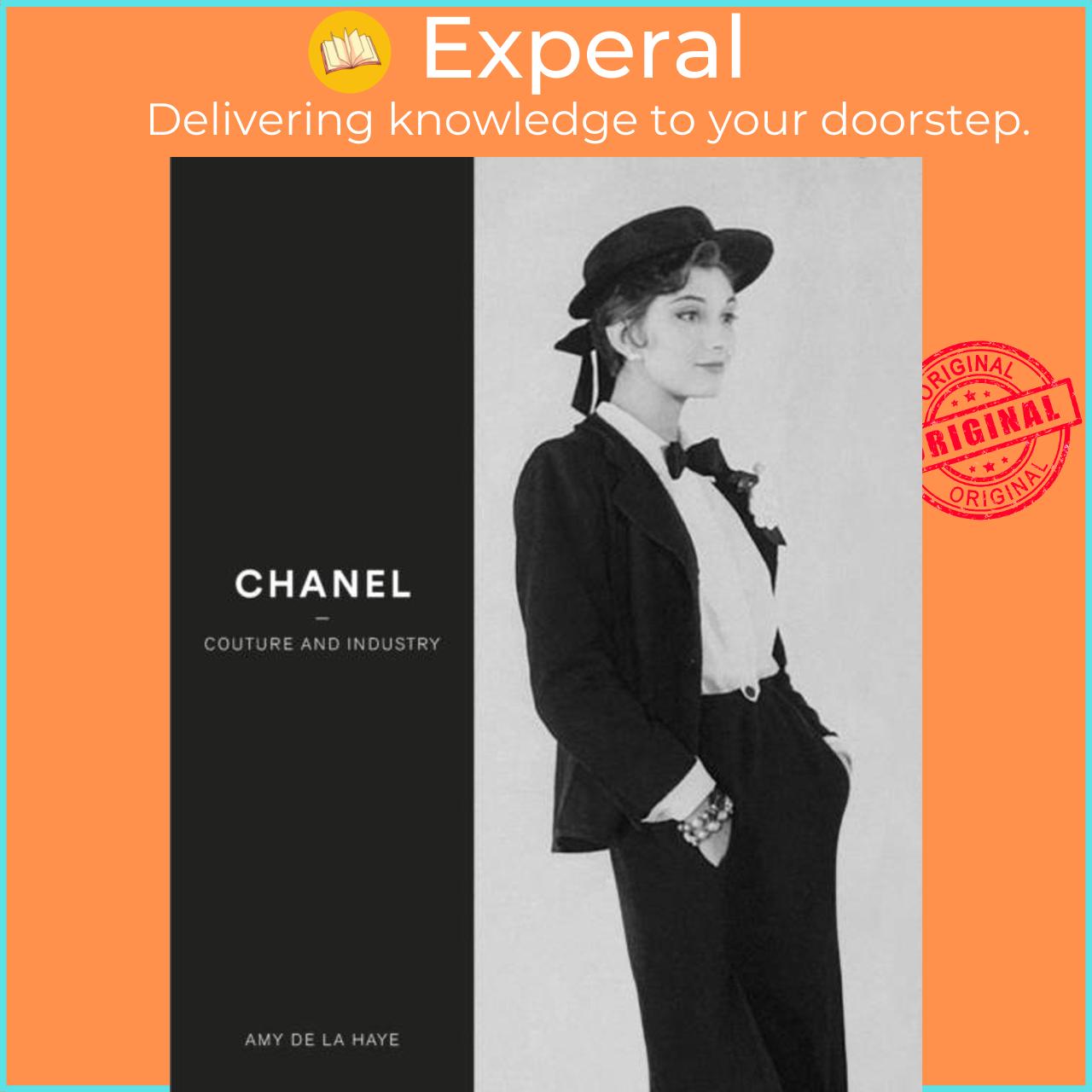 Sách - Chanel by Amy de la Haye (UK edition, hardcover)