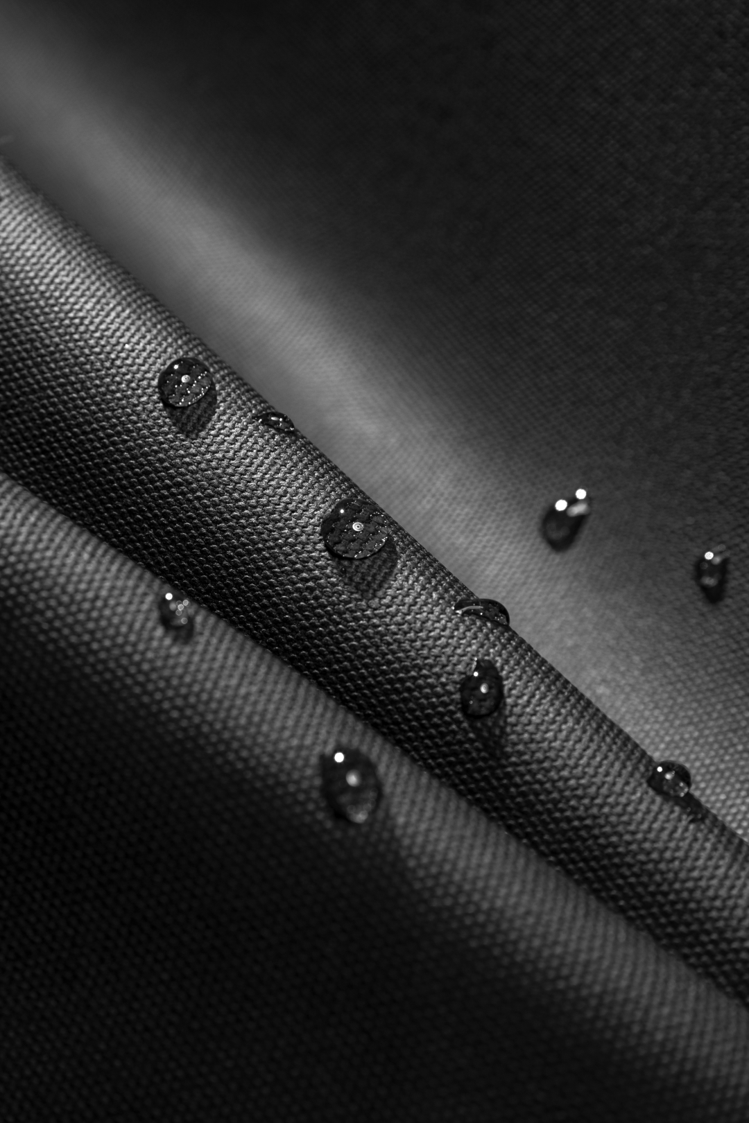 Combo Túi Xách Và Túi Chống Sốc Tomtoc Versatile - T28 Laptop Tote T28M1