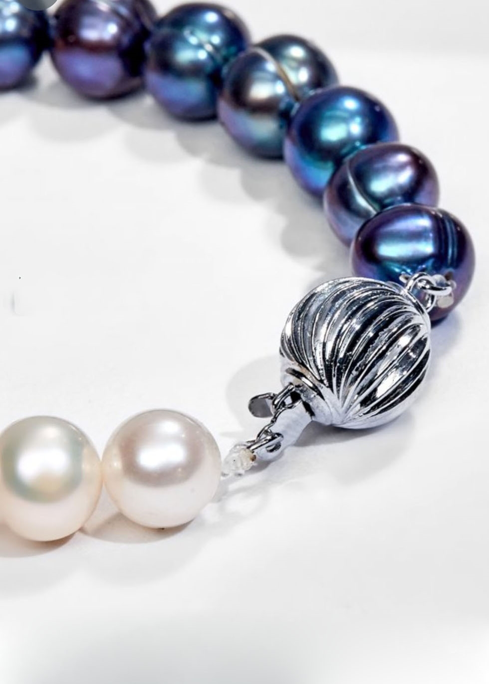 Lắc tay ngọc trai ba màu 8mm