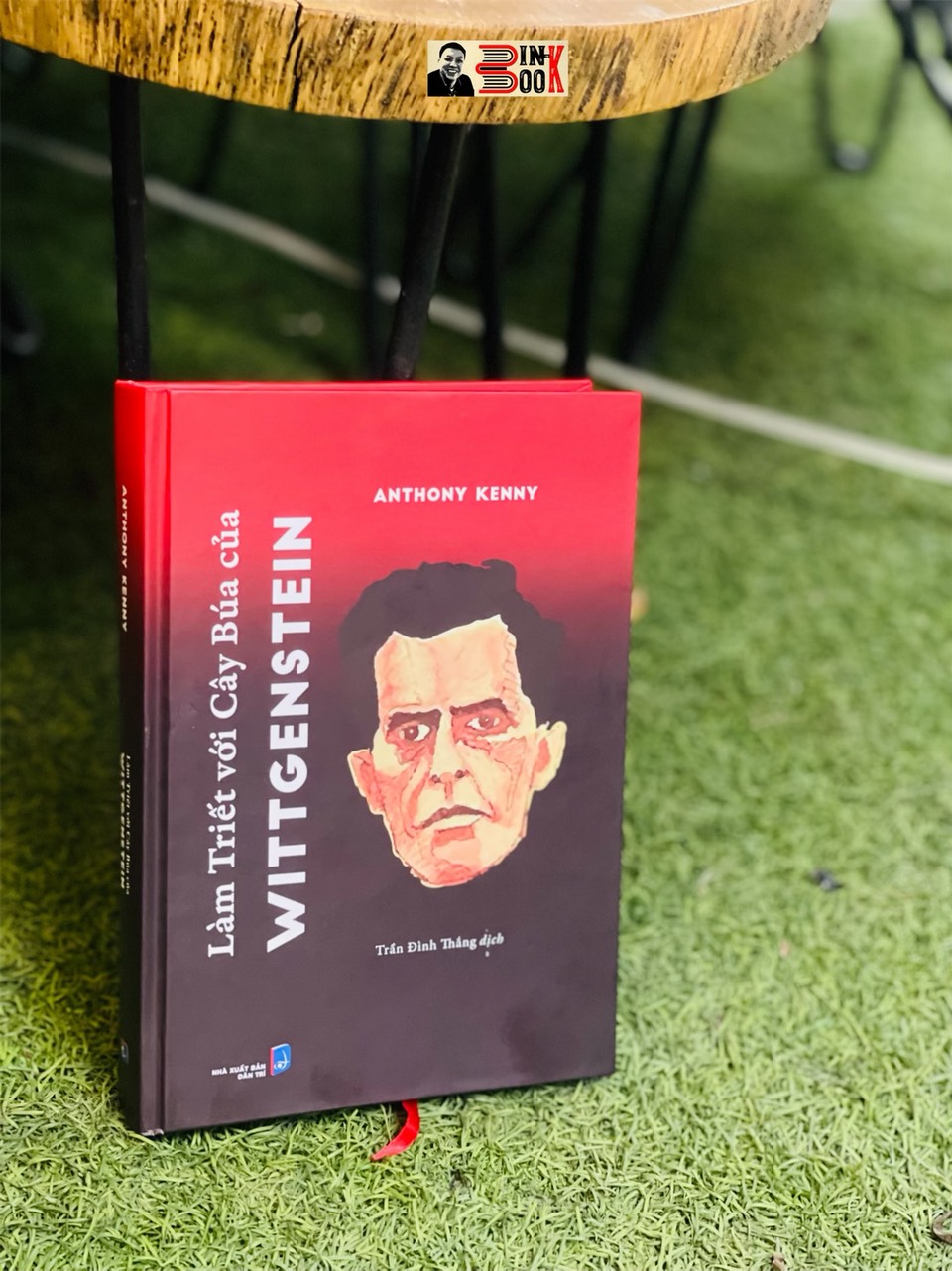 LÀM TRIẾT VỚI CÂY BÚA CỦA WITTGENSTEIN - ALPHABOOKS - BÌNH BOOK