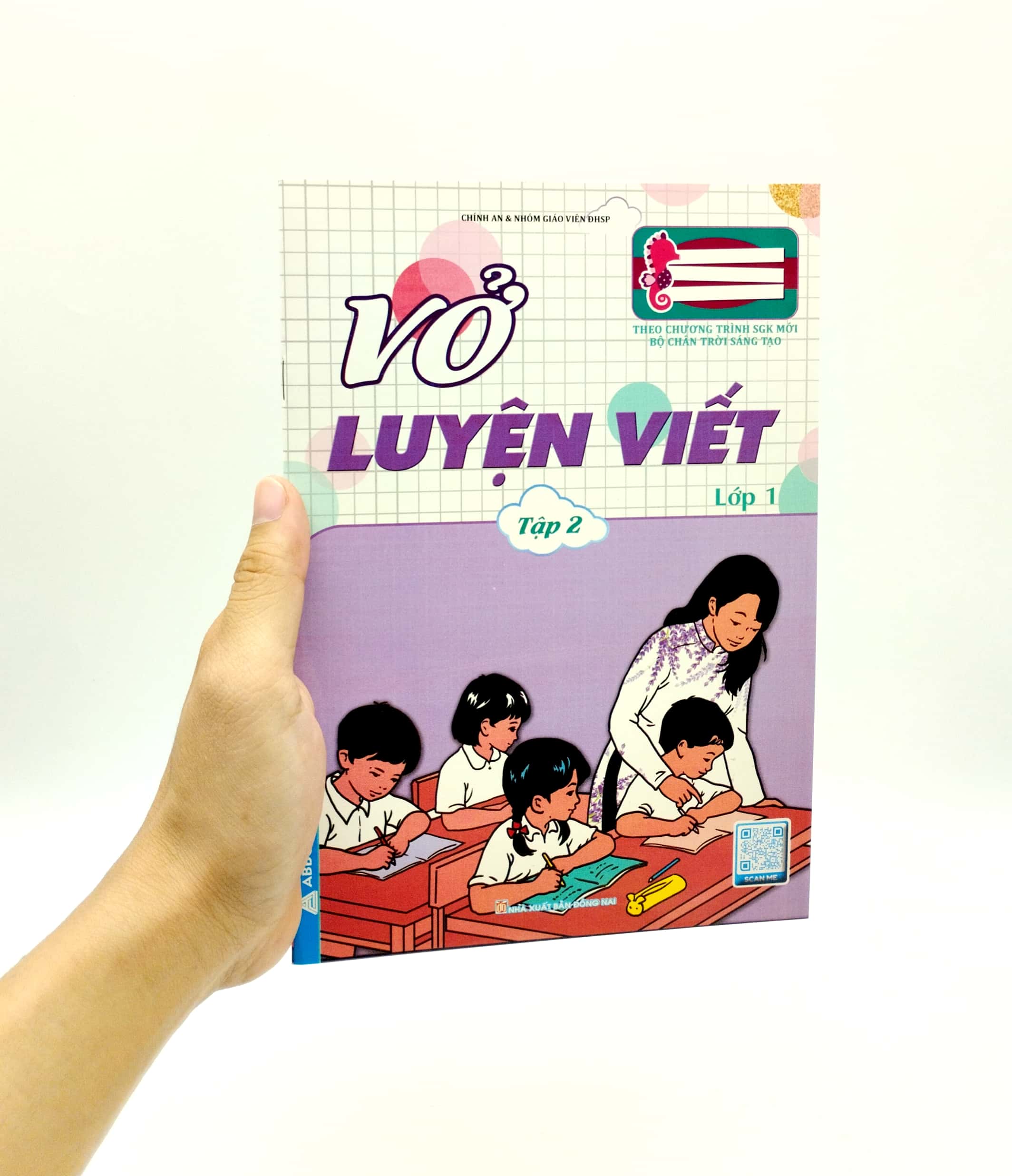 Vở Luyện Viết Lớp 1 Tập 2 (Theo Chương Trình SGK Mới Bộ Chân Trời Sáng Tạo)