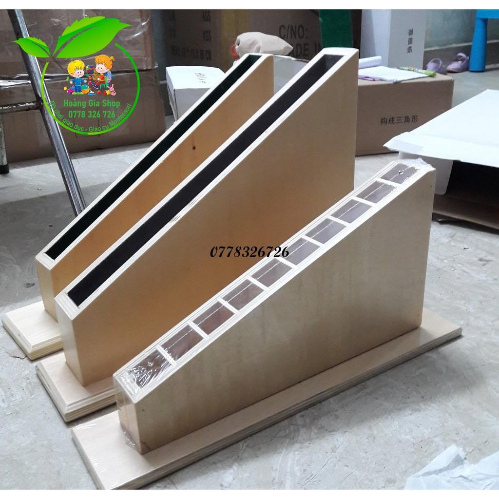 Đế đựng gậy đỏ, gậy số