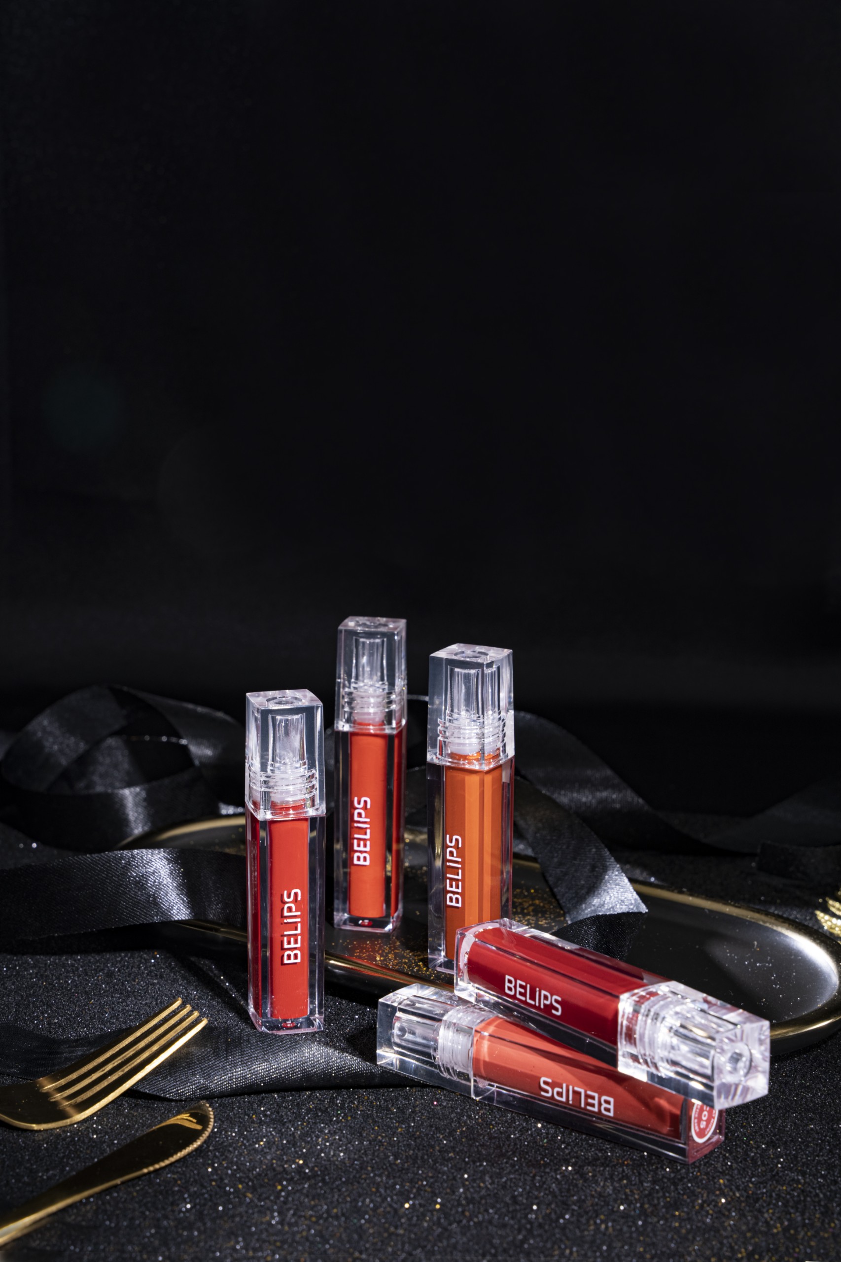 Bộ đôi son thỏi Belips Sexy Lipstick 09 Juliette Red + son kem lì Belips City At Night C03 Night Party