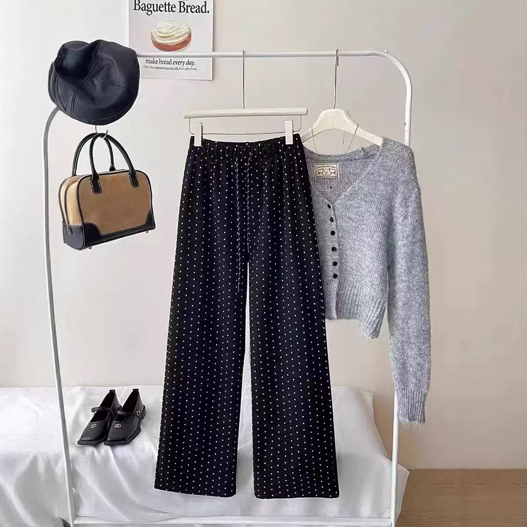 Quần suông ống rộng ống đứng chấm bi phong cách Hàn Quốc từ 40-60kg dành cho nữ