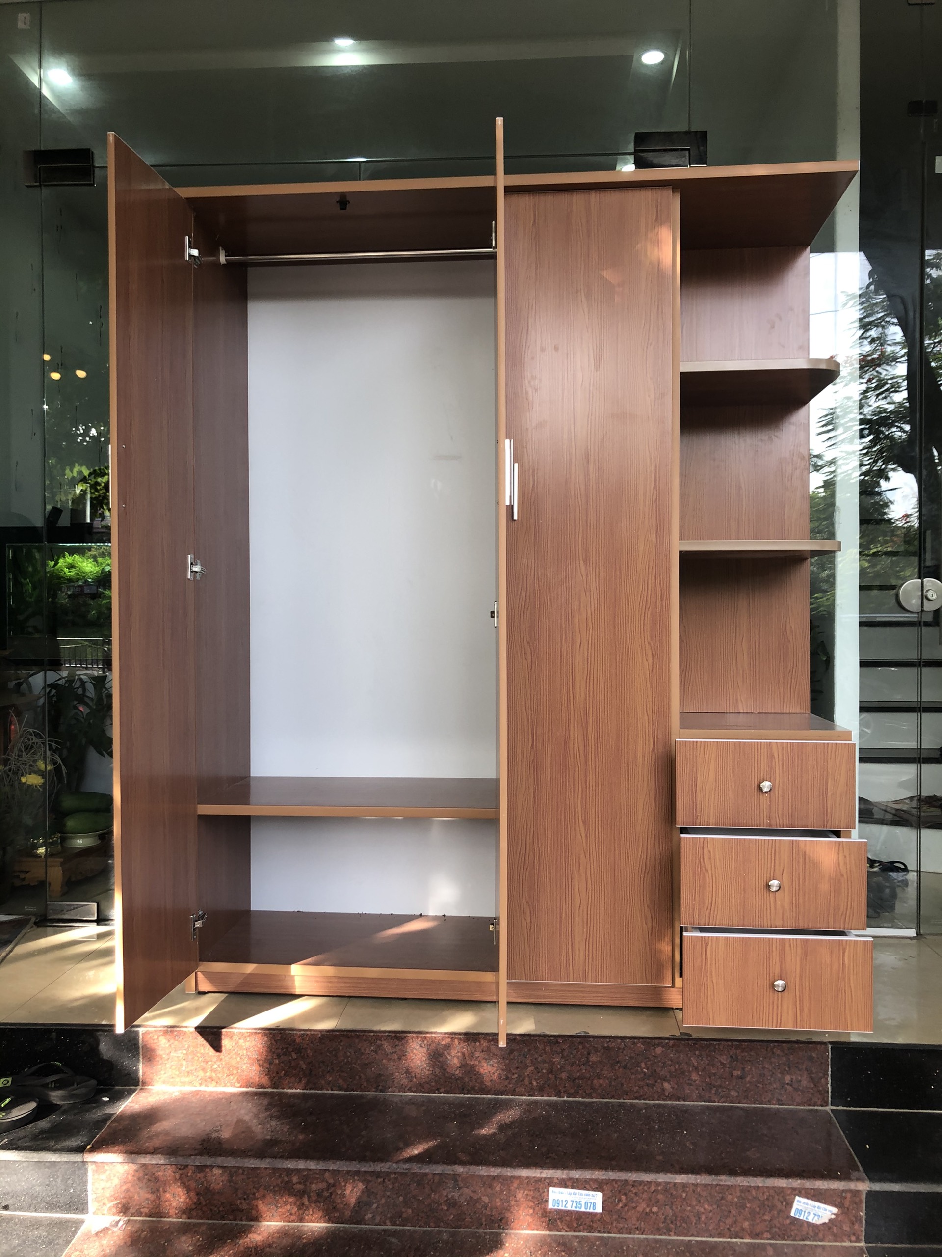 Tủ quần áo chất lượng Juno Sofa