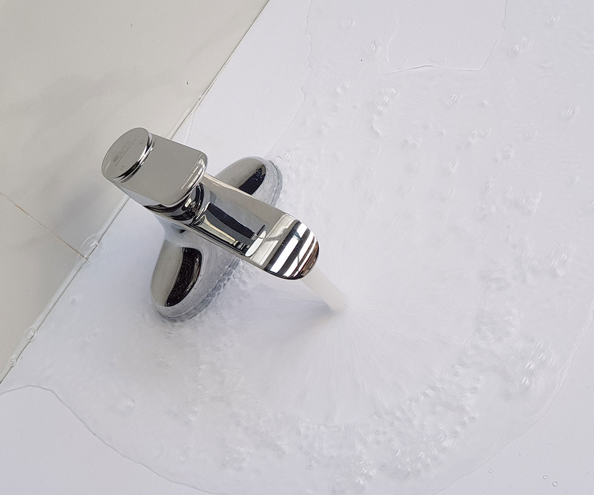 Vòi Lavabo nóng lạnh 2 chân Đồng mạ Chrome Eurolife EL-VIO03