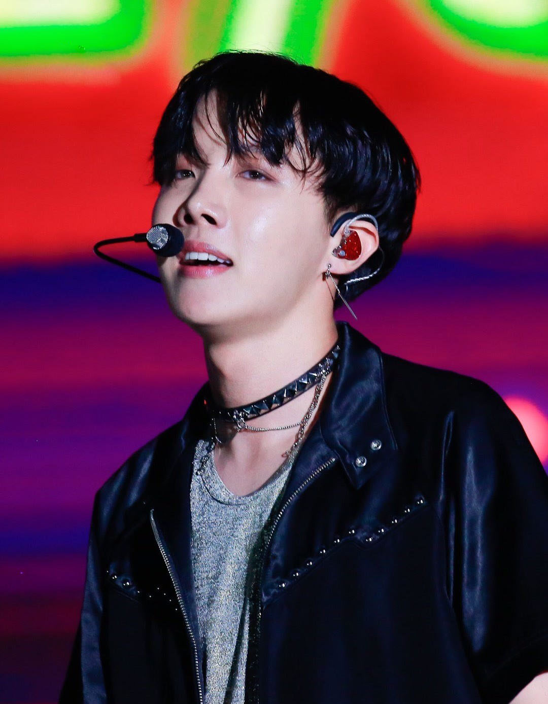 Bông tai xỏ lỗ idol cool hết nấc unisex