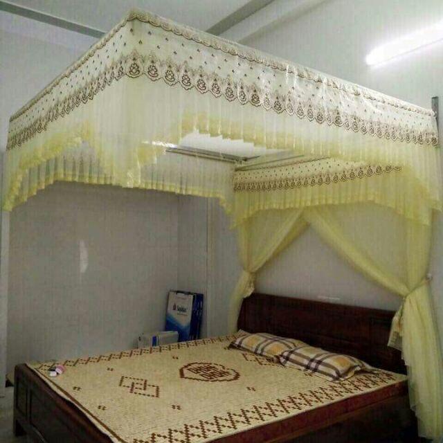 3bo Màn khung bảo gồm trọn bộ man va khung sen lạnh màu vàng nhạt ,hai cửa rất sang trọng giá
