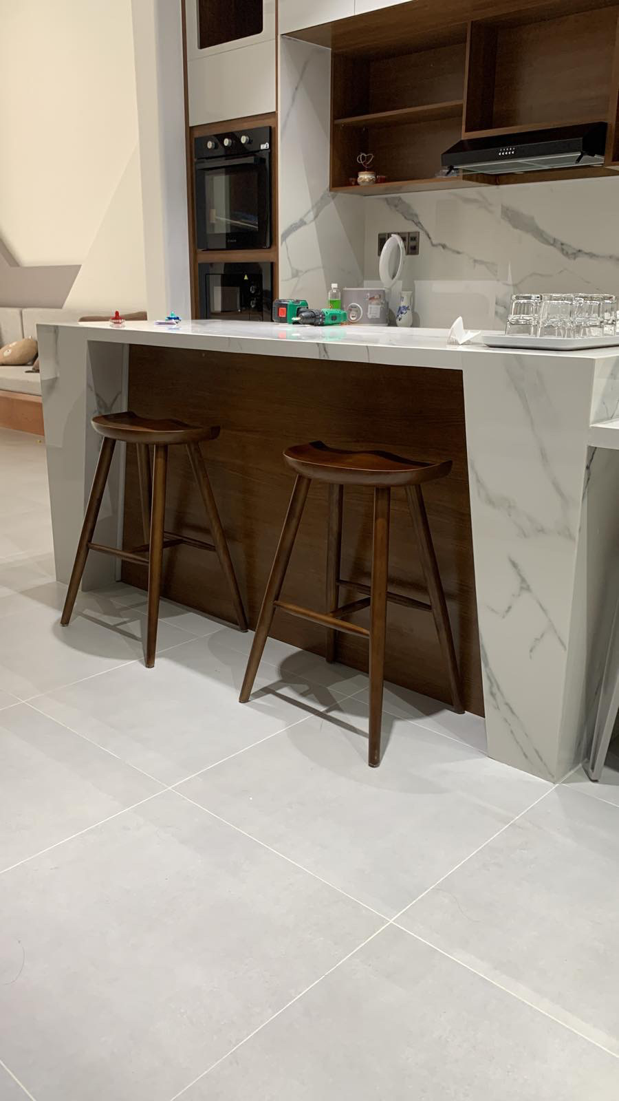 Ghế Bán Nguyệt - cao 65cm - Màu Óc chó