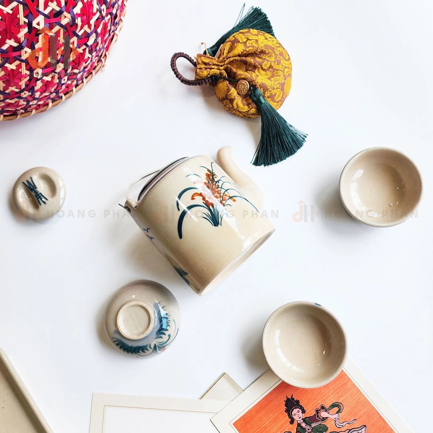 Bộ ấm trà Nam Bộ cổ điển họa tiết gà trống - 03