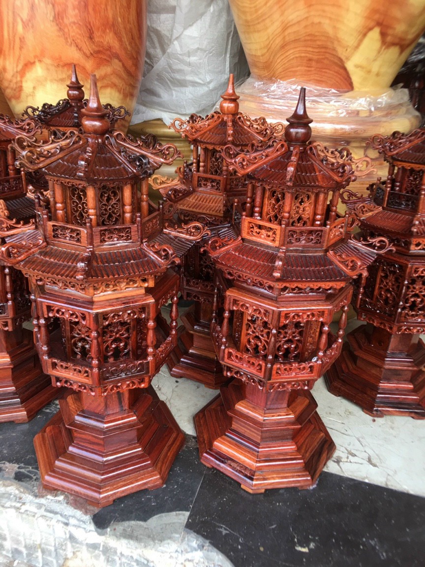 Cặp Đèn thờ mẫu mái chùa cao 61-81 cm