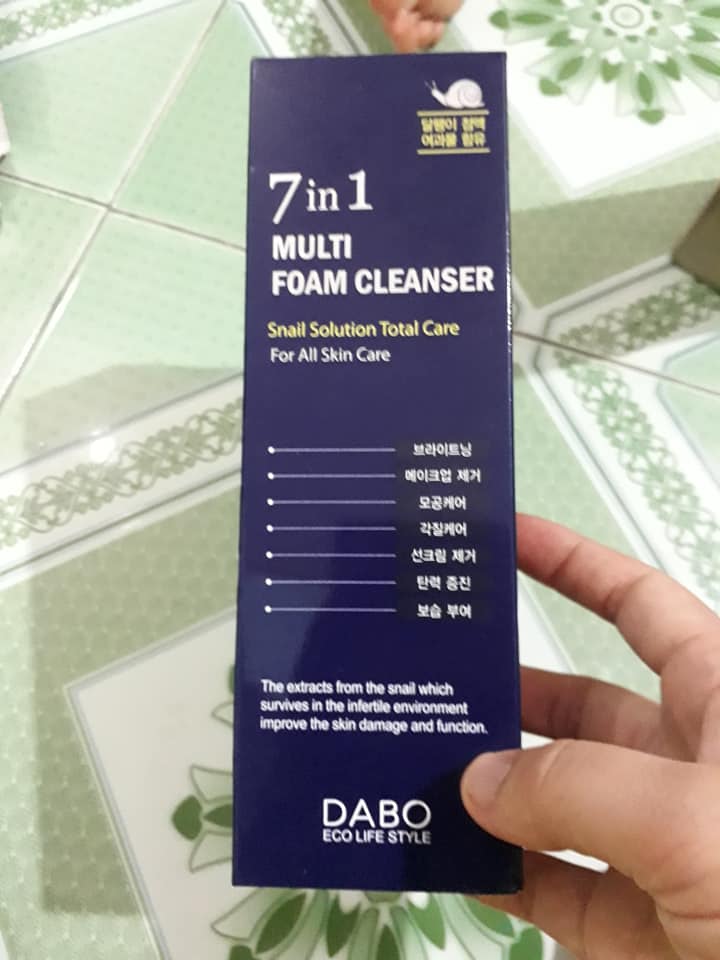 Sữa rửa mặt dưỡng trắng 7 in 1 cao cấp Dabo Hàn Quốc 180ml tặng kèm móc khóa