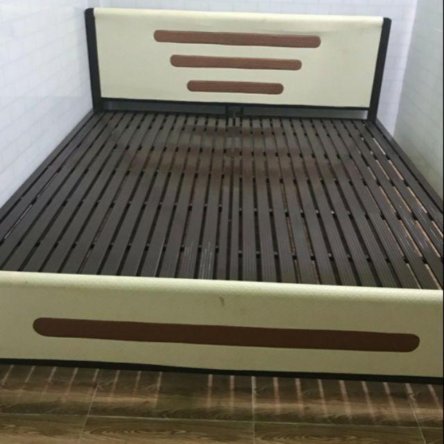 Giường sắt kiểu gỗ đại thành 1m6 x 2m