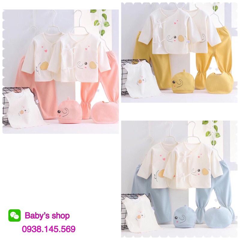 Set sơ sinh 5-7 chi tiết nhiều mẫu dễ thương làm quà tặng cho bé.