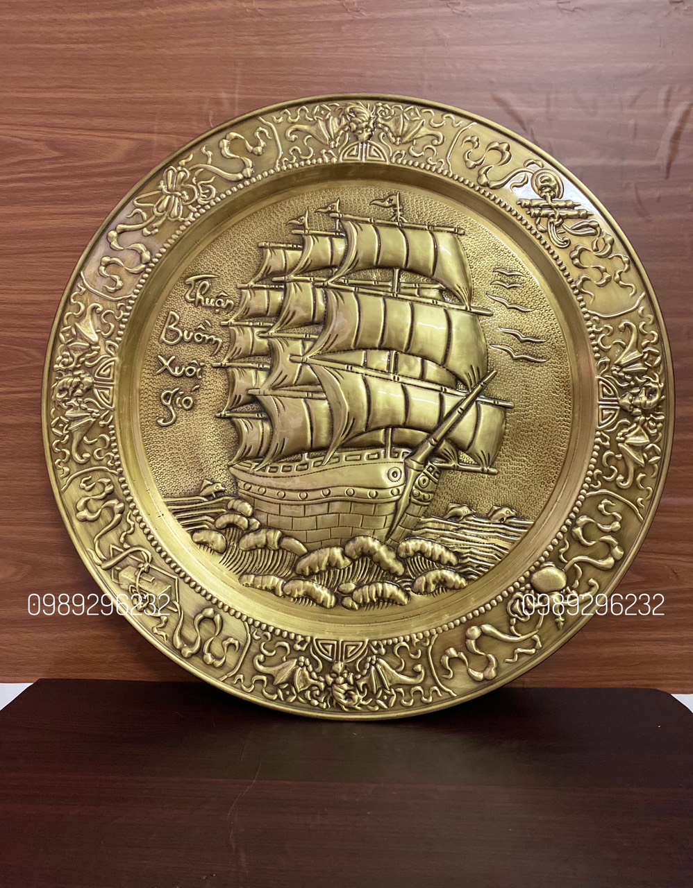 Mâm treo tường Thuận Buồm Xuôi Gió bằng đồng thau - M 002