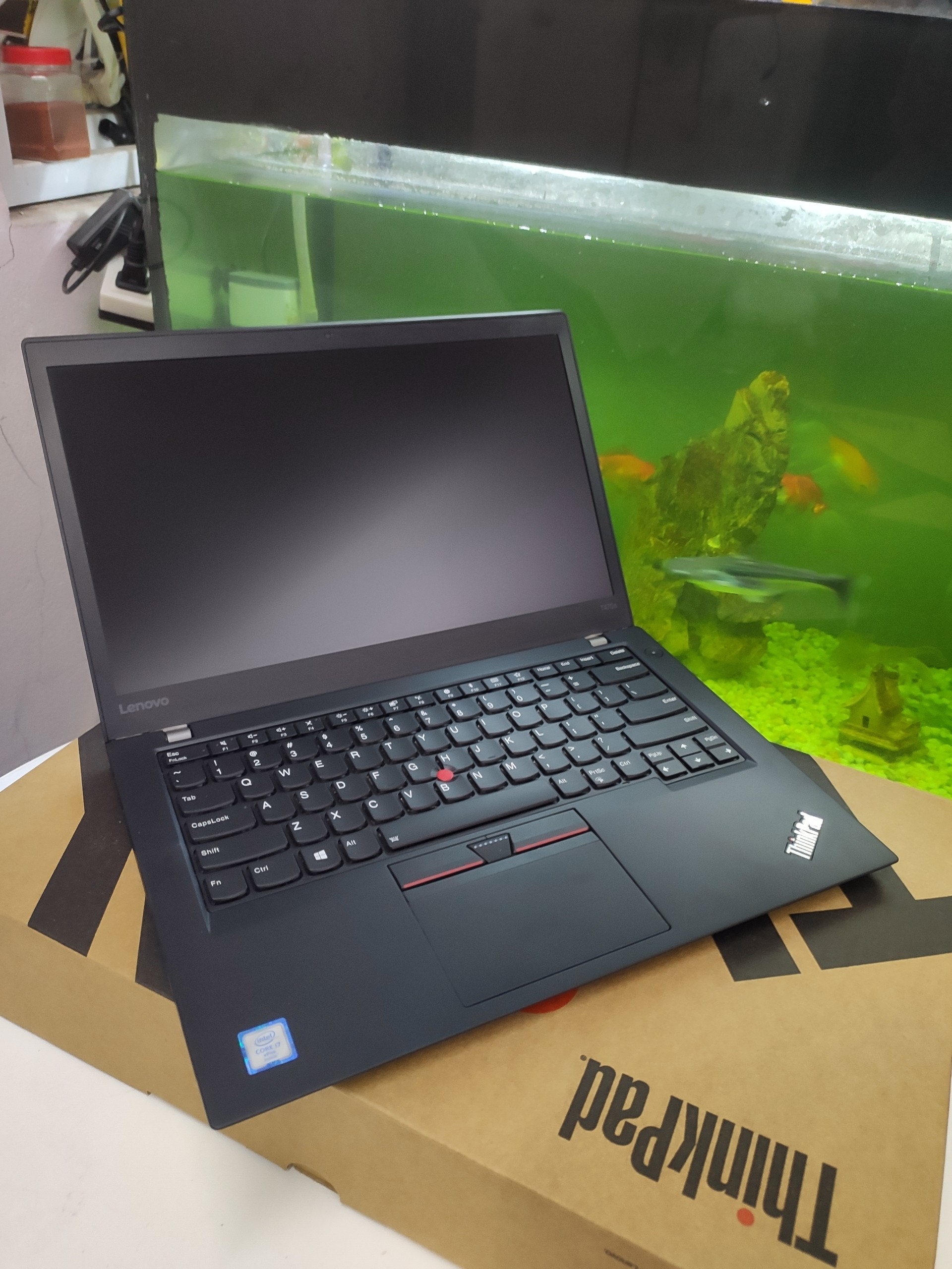 laptop Lenovo Thinkpad T470S ( Core i7 - 6700U / Ram 8GB DDR4 / SSD NVME 256Gb / Card Intel HD Graphics 620 / Màn hình 14 inch ) Mỏng nhẹ , Chạy siêu nhanh - HÀNG CHÍNH HÃNG